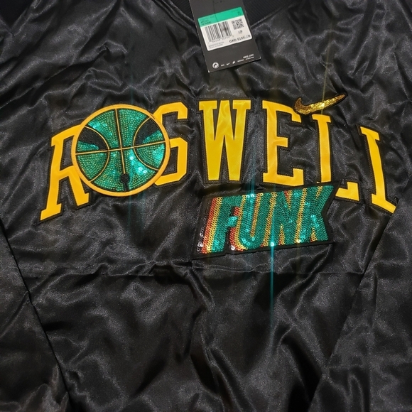 Nike | Men’s Raygun Sweater Size XL - Picture 3 of 3